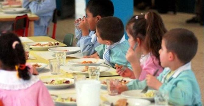 Caro mensa 2025 a Ciriè: tariffe più alte fino a 6 euro a pasto, il Comune introduce sconti per famiglie numerose