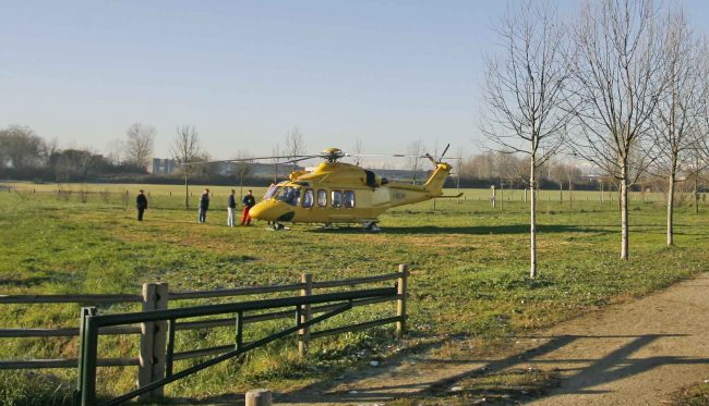 Colpito al petto da una pallonata, è gravissimo