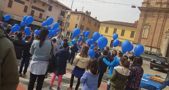 Giornata mondiale dell’autismo, più di 300 monumenti illuminati di blu