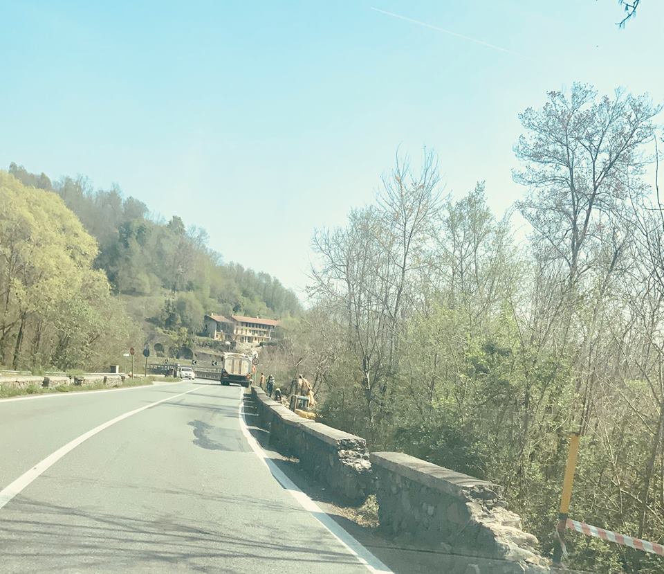 Ponte Preti lavori in corso per un nuovo guardrail