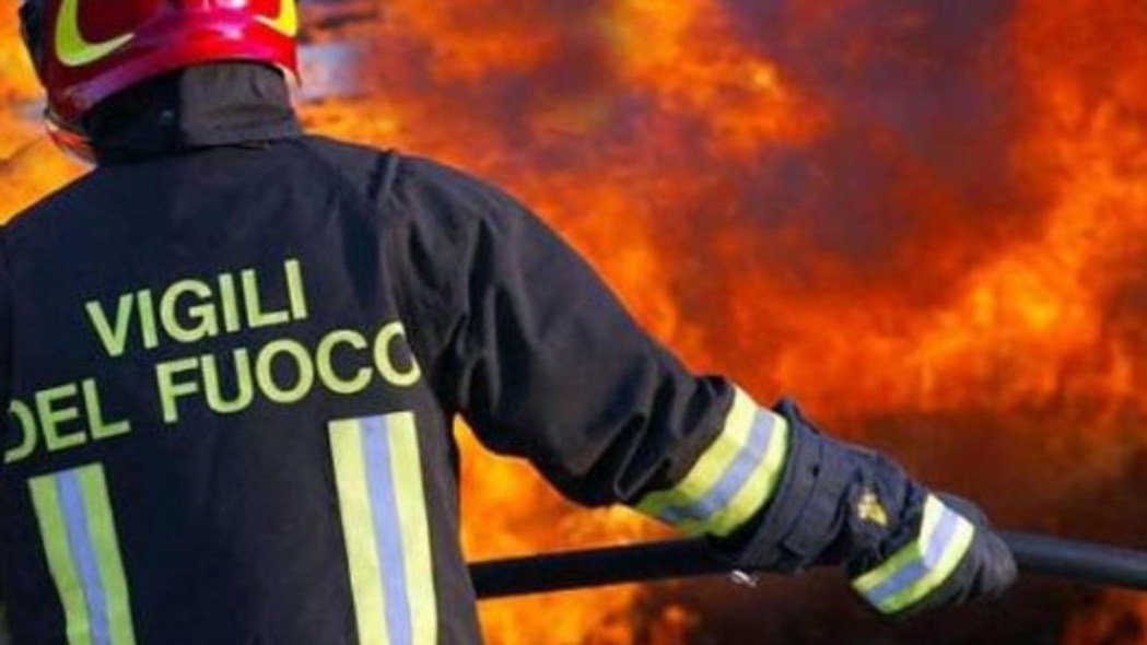 Incendio boschivo nelle Valli di Lanzo nella notte