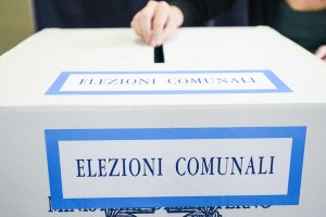 Elezioni Comunali 2020 e Referendum: affluenza alle urne alle ore 12