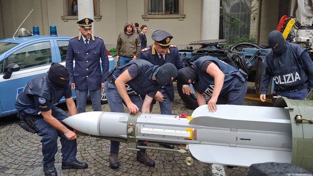 Missile sequestrato, Salvini: “Un attentato contro di me”