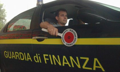 Falso made in Italy scoperto dalla Finanza, sequestrati 120mila articoli