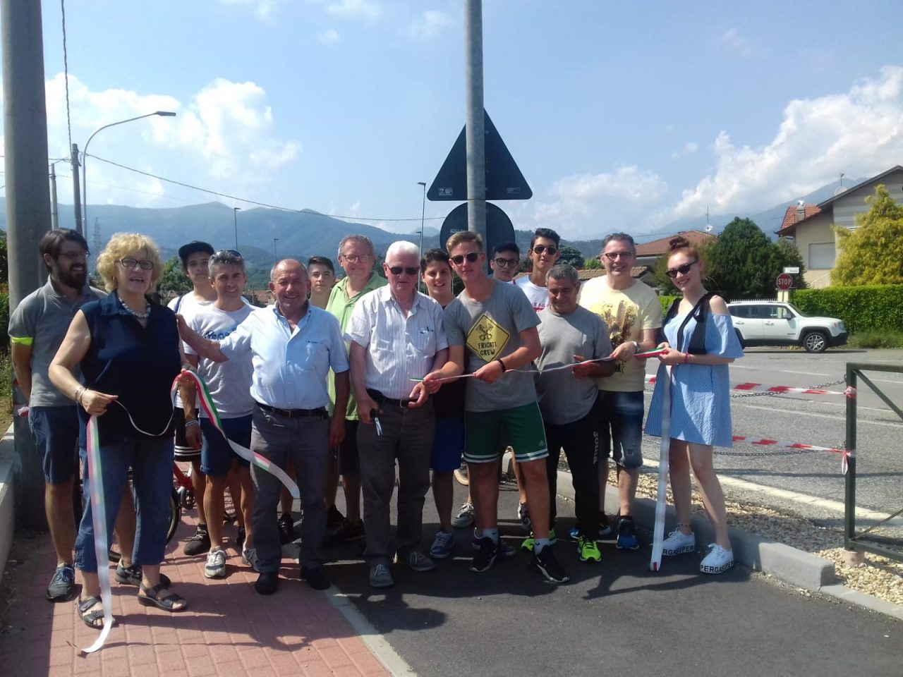 Inaugurata la ciclabile a Busano, comune che festeggia i 1000 anni
