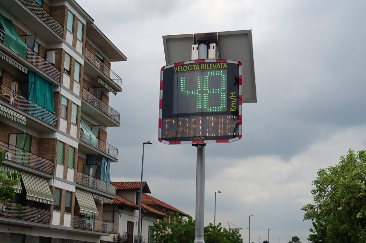 San Giusto Canavese: posizionato un nuovo rilevatore di velocità