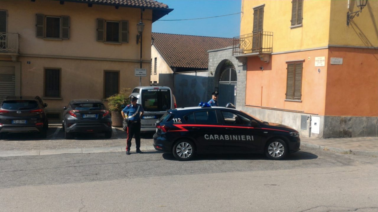 Rubano nelle auto in sosta, due denunce a Chivasso