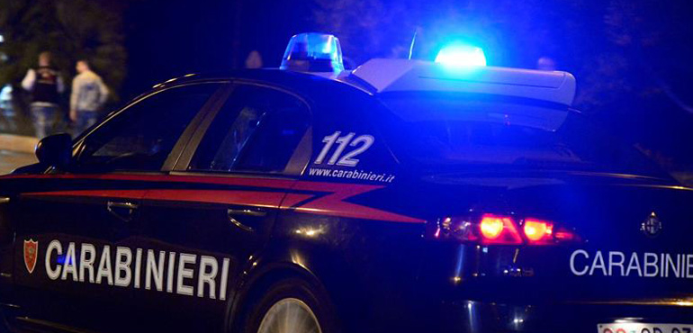 Babysitter picchia bambina di due anni, arrestata