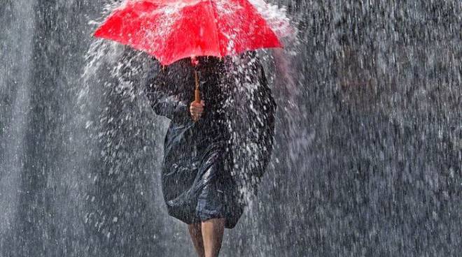 Meteo: temperature in calo e temporali in arrivo