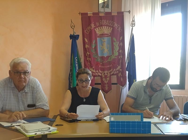 Dopo le esplosioni raccolte  200 firme
