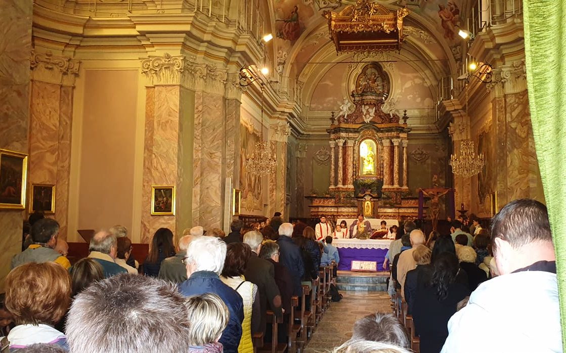 Frazione Spineto in subbuglio per il trasferimento di Don Luca Pastore