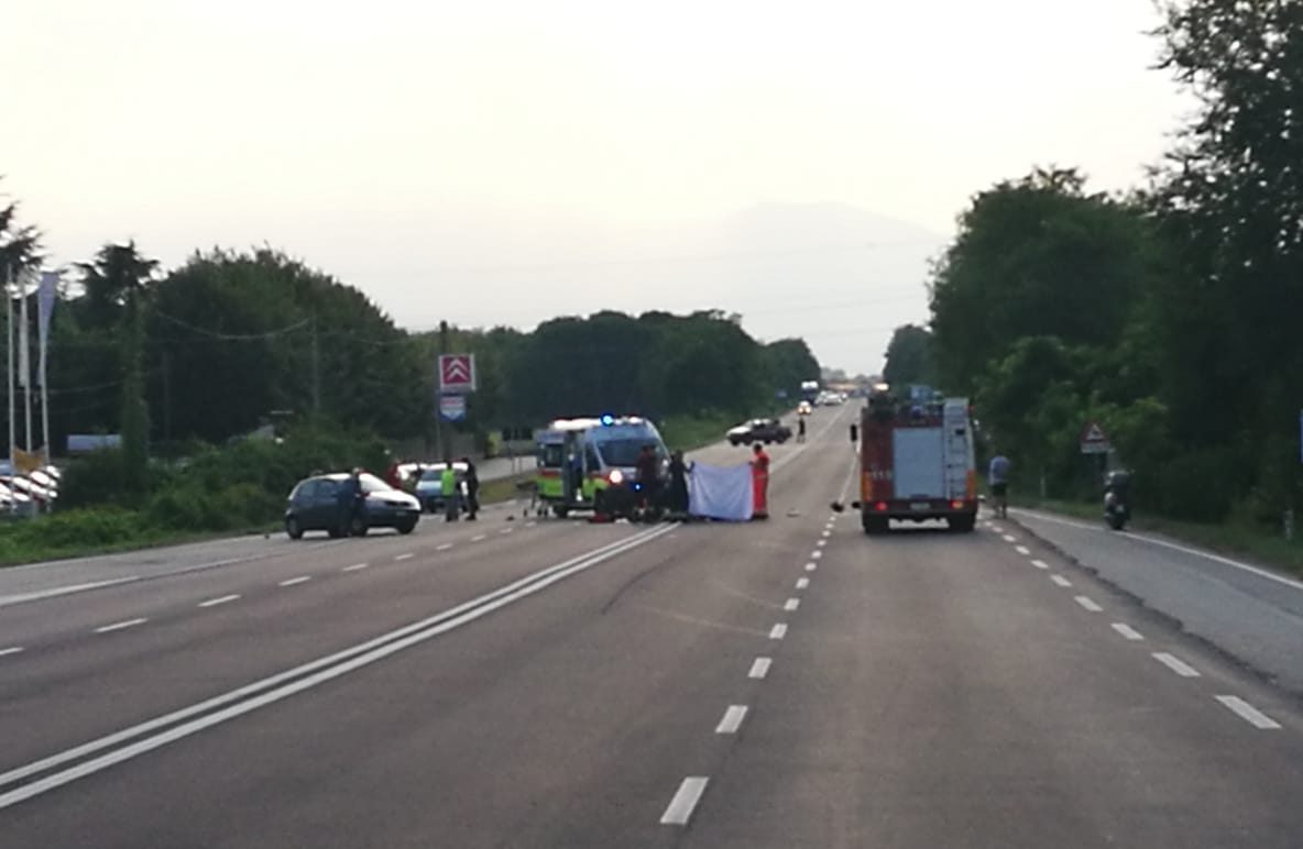 Incidente mortale a Volpiano, centauro perde la vita