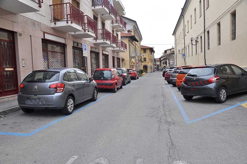 Strisce blu gratis ad agosto a Caselle