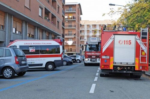 Disabile muore investito dal camion guidato da figlio