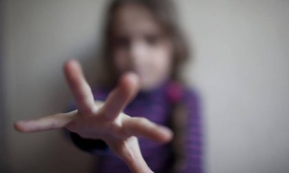 Bambina accusa vicino di casa di violenza sessuale