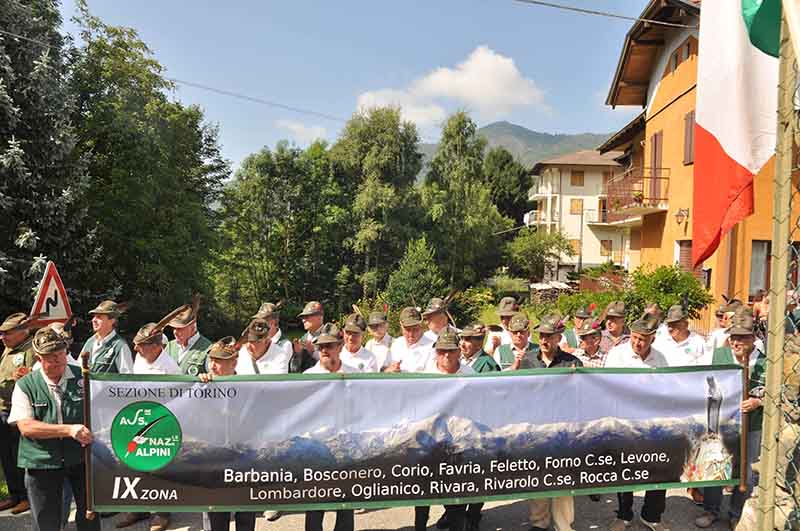Alpini festeggiano i 90 anni