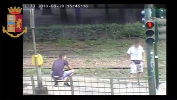 Scippano una donna al Parco del Valentino: arrestati IL VIDEO