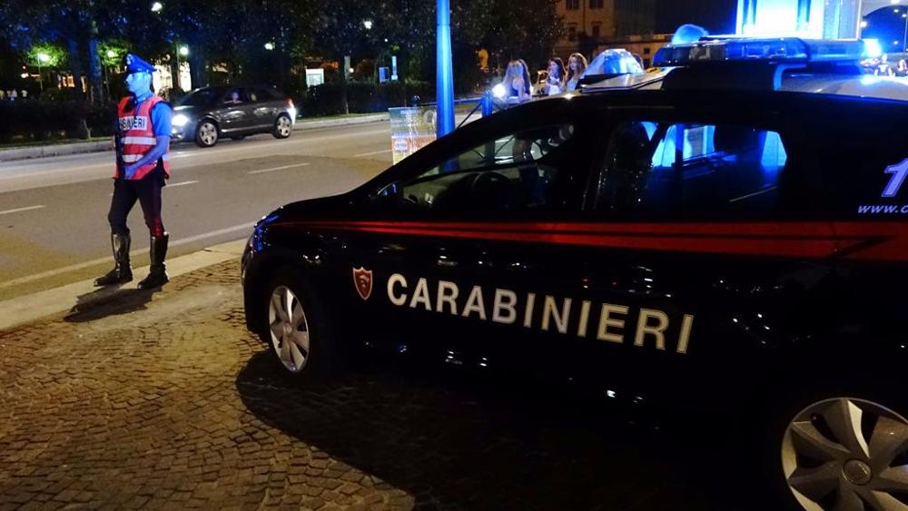 Positivi andavano a lavorare e in giro: denunciati