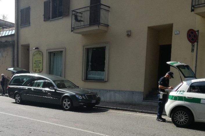 Muore in panetteria