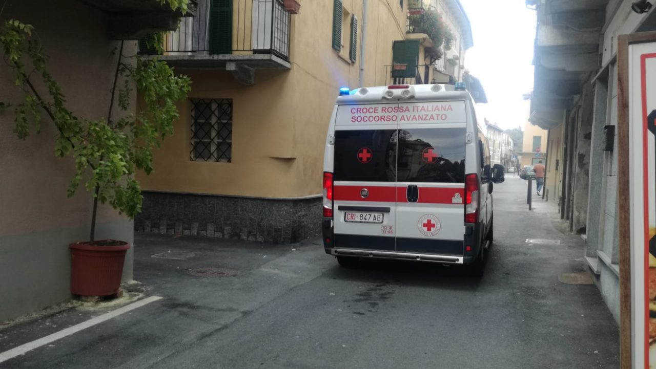 Operaio cade da una scala in un cantiere a Rivarolo