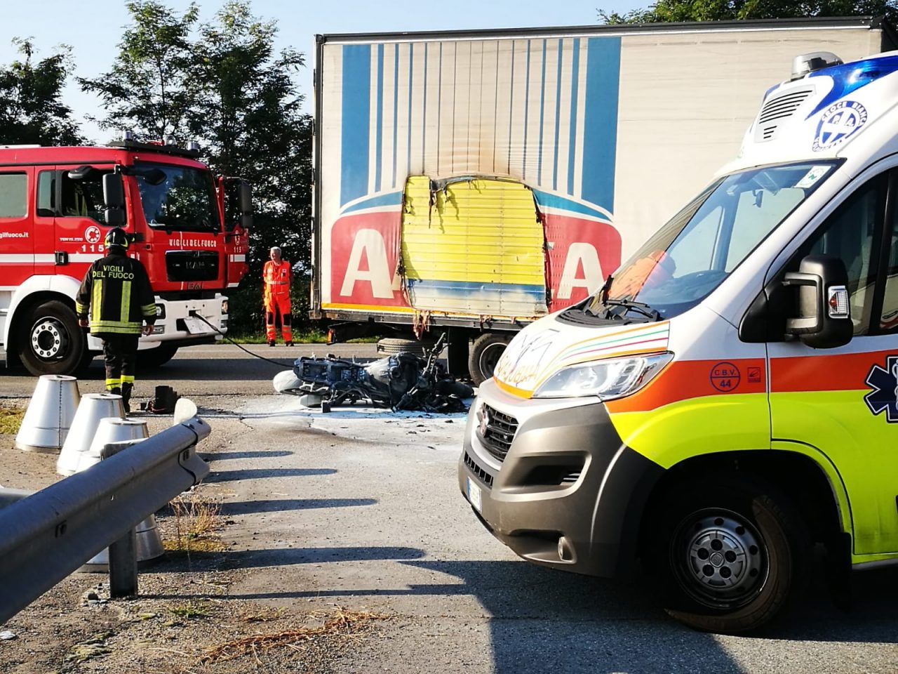 Incidente mortale a Volpiano, centauro perde la vita