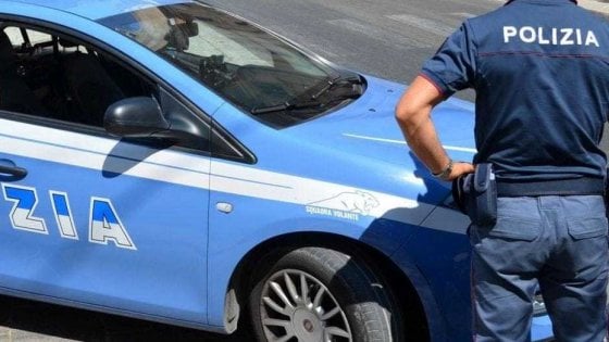 21enne subisce furto in appartamento, i poliziotti gli trovano marijuana nascosta nell’armadio