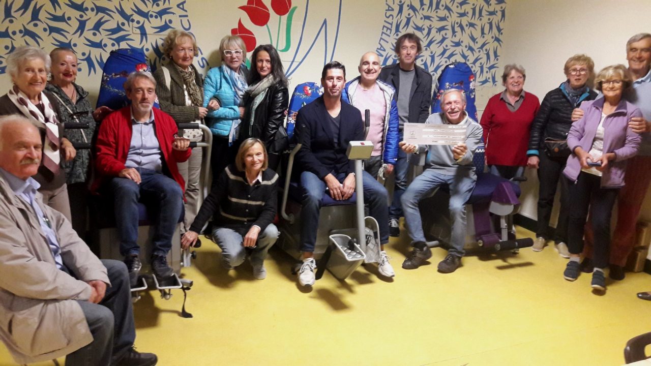 Donati più di 3mila euro all’associazione Parkinsoniani del Canavese