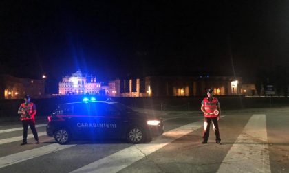 Droga a domicilio con contachilometri, arrestata famiglia di spacciatori | VIDEO