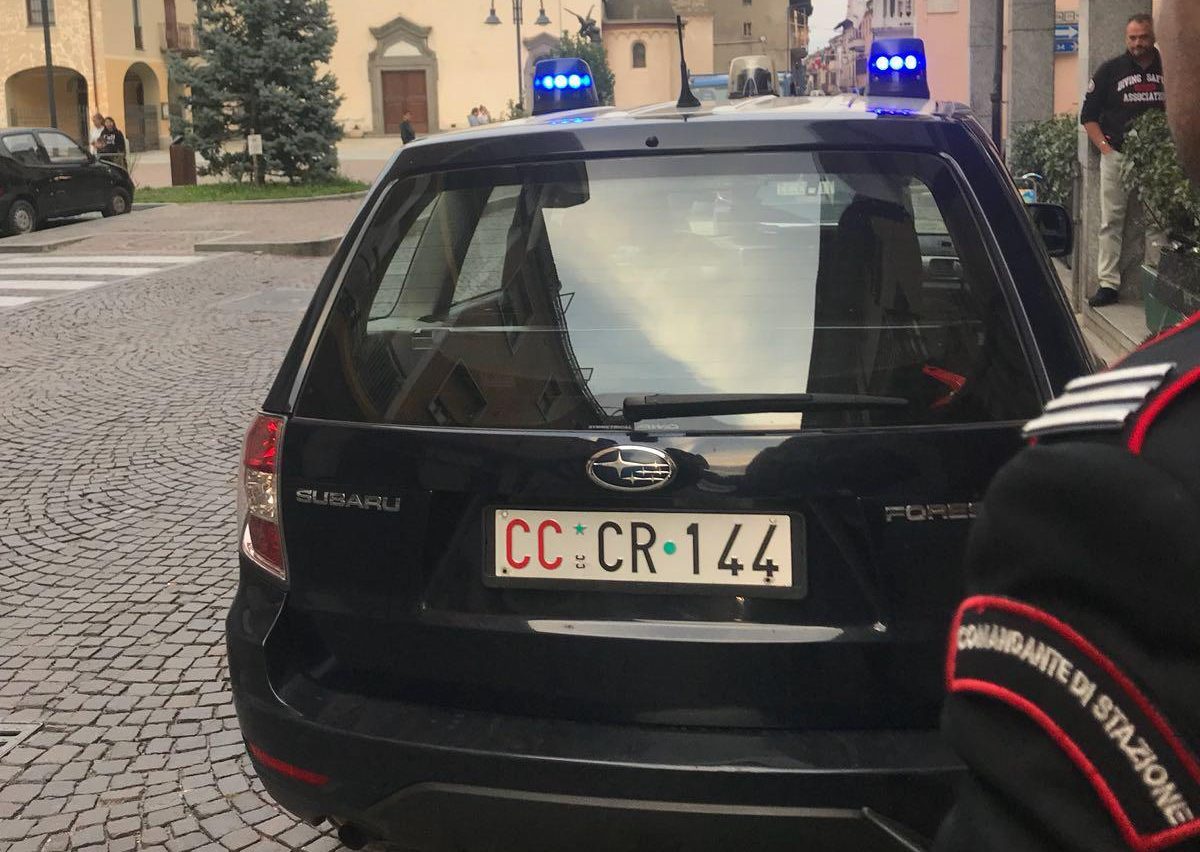 “Sono la moglie dell’architetto”, lascia conti da capogiro da saldare e sparisce