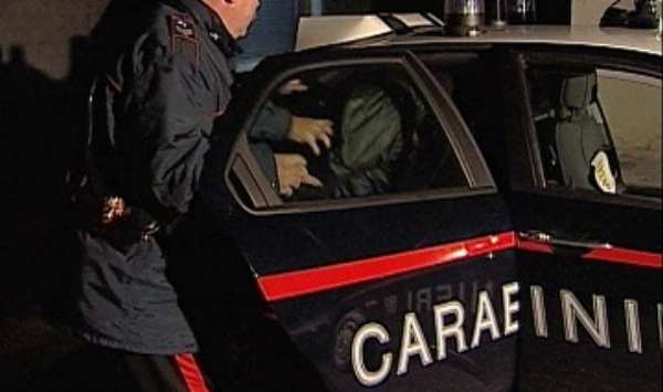 Provoca incidente e da in escandescenza. Coinvolti nello scontro due canavesani