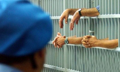 Detenuti col cellulare in carcere a Ivrea, ennesimo caso