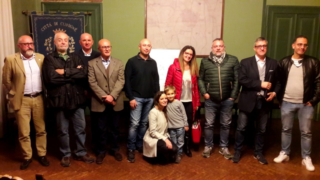 Pink Floyd, la musica, la storia, il muro: ecco lo show di Disco Vintage