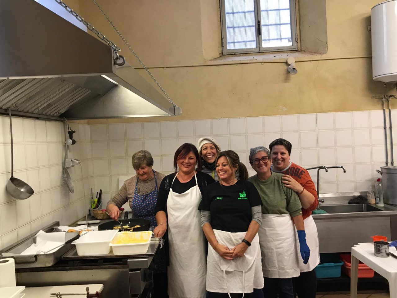 A Favria la Castagnata organizzata da Pro loco e Comune vince contro la pioggia