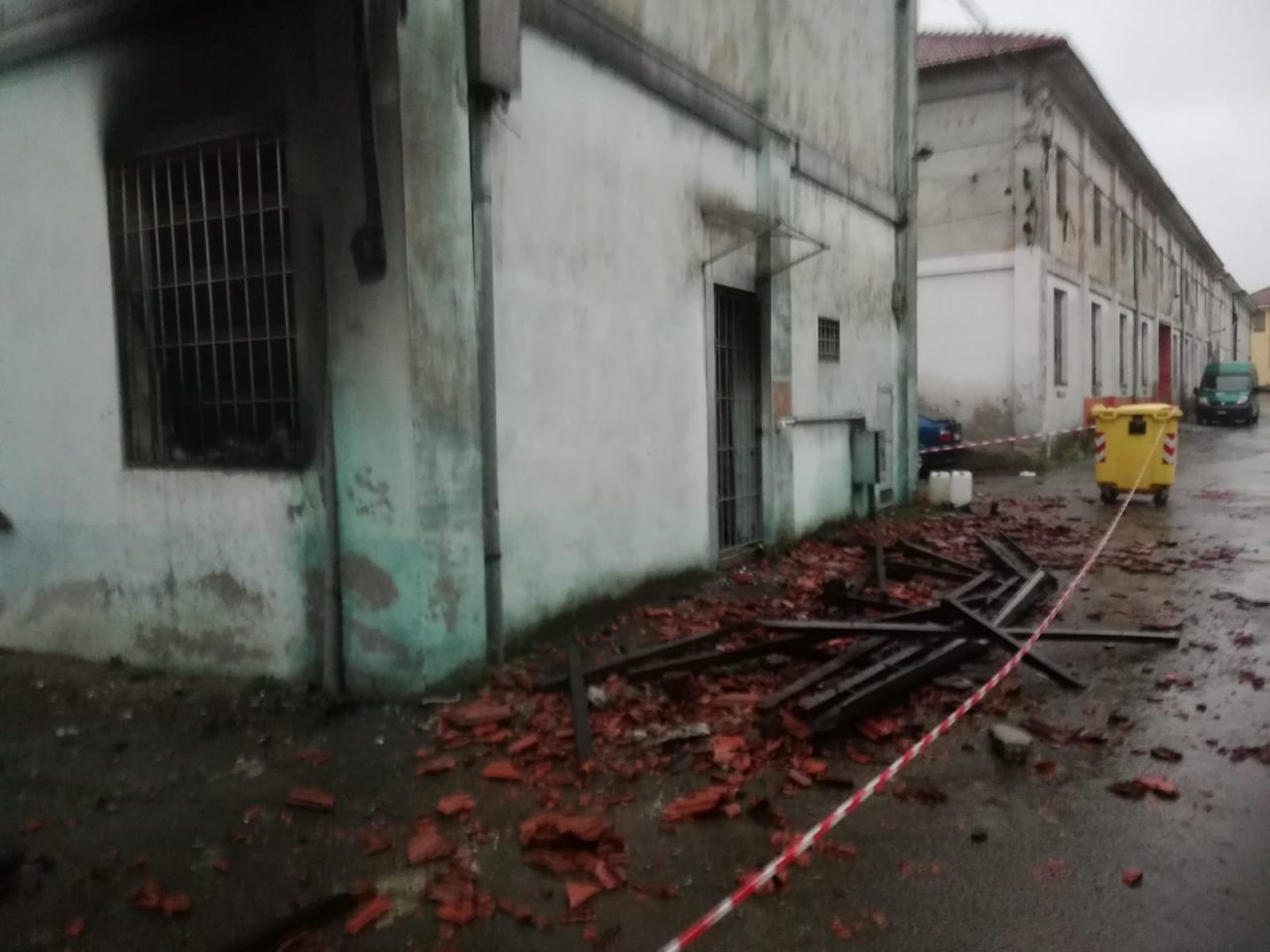 Incendio ex Ipca a Ciriè a fuoco una carrozzeria