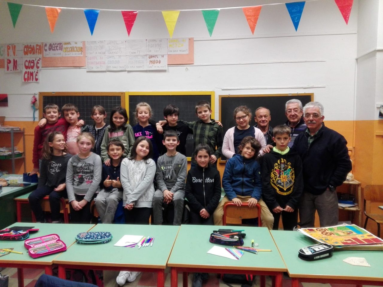 Alla scuola primaria di Priacco bambini entusiasti al corso di traforo