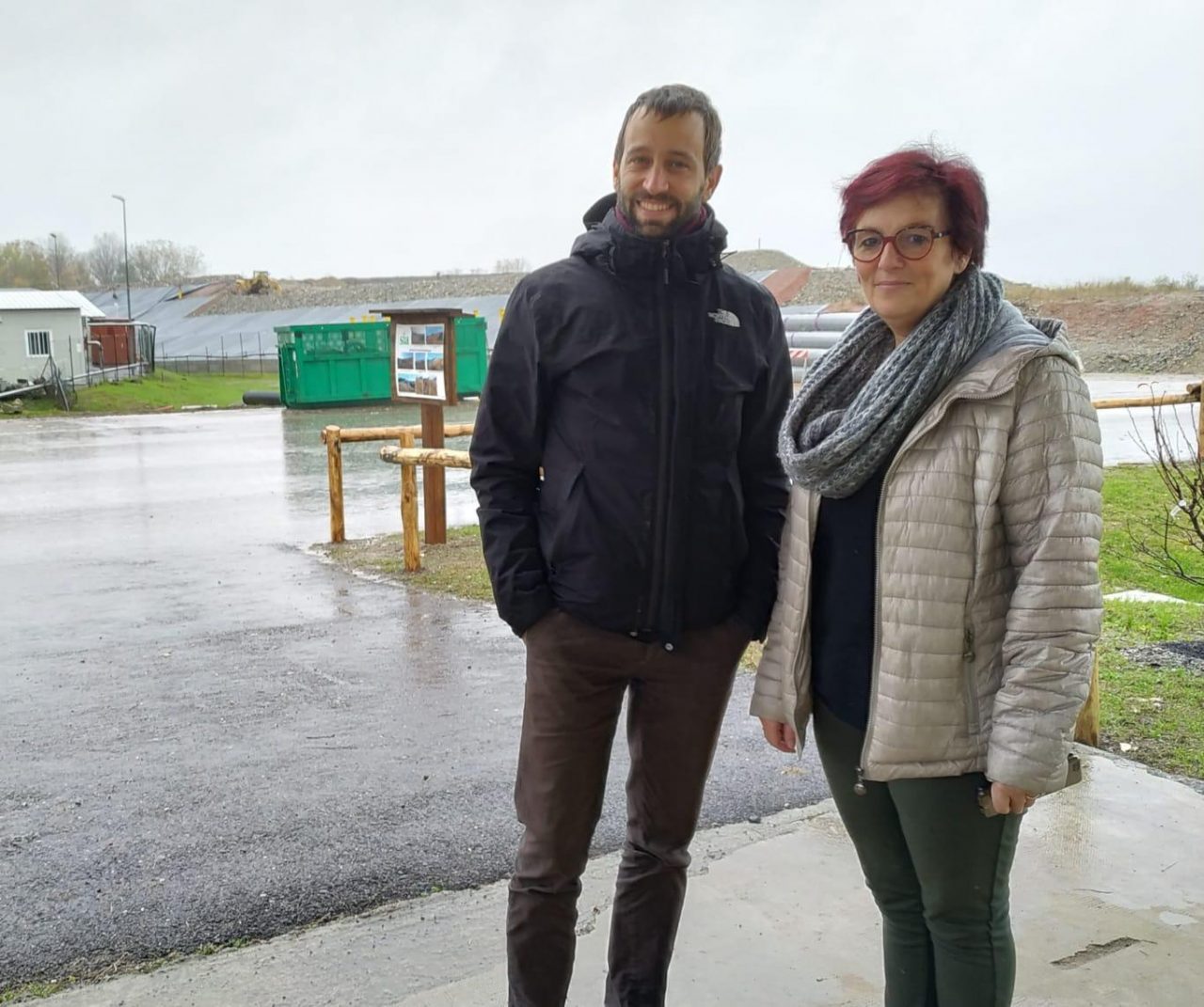 Il consigliere regionale Daniele Valle in visita alla discarica di Grosso