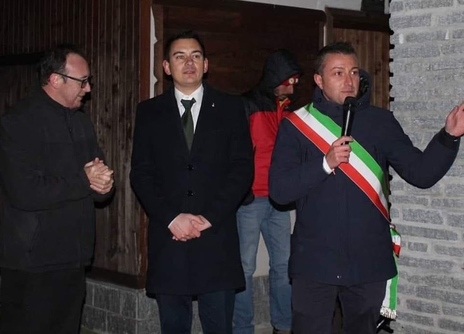 Atterraggio in notturna dell’eliambulanza del 118 in Valle Soana