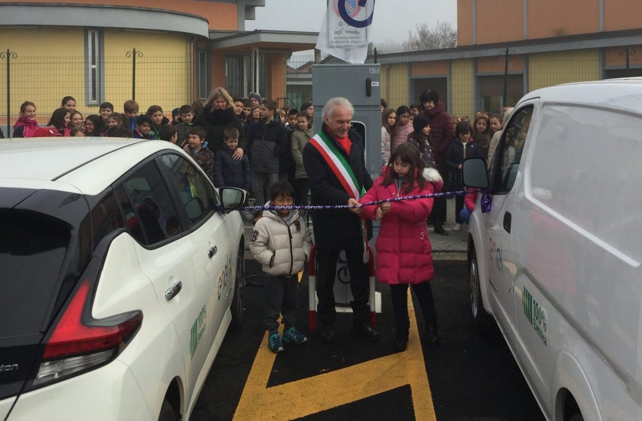 A Bollengo inaugurata la prima stazione di ricarica per auto elettriche
