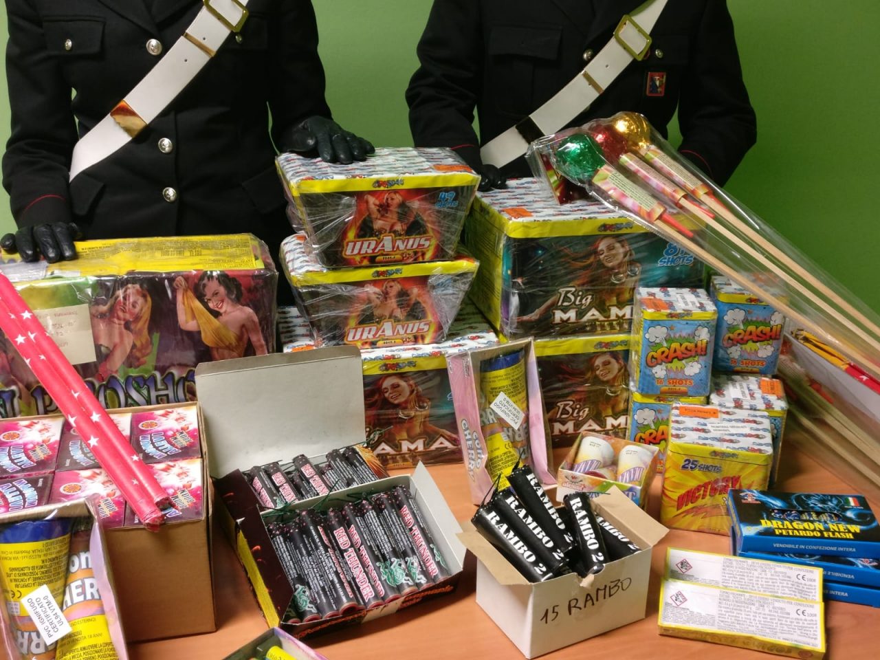 Botti illegali: sequestri a Cuorgnè e Venaria