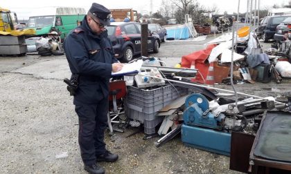 Deposito incontrollato di rifiuti speciali pericolosi scoperto dai carabinieri
