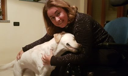 Quando un cane d’assistenza ci migliora la vita: le magiche «impronte» di Luce sul cuore di Alba