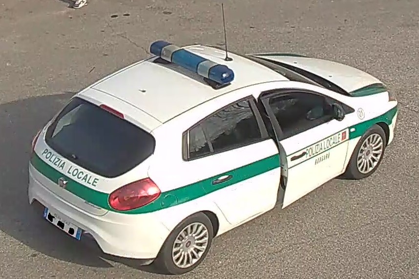 Ciclista travolto dall’auto