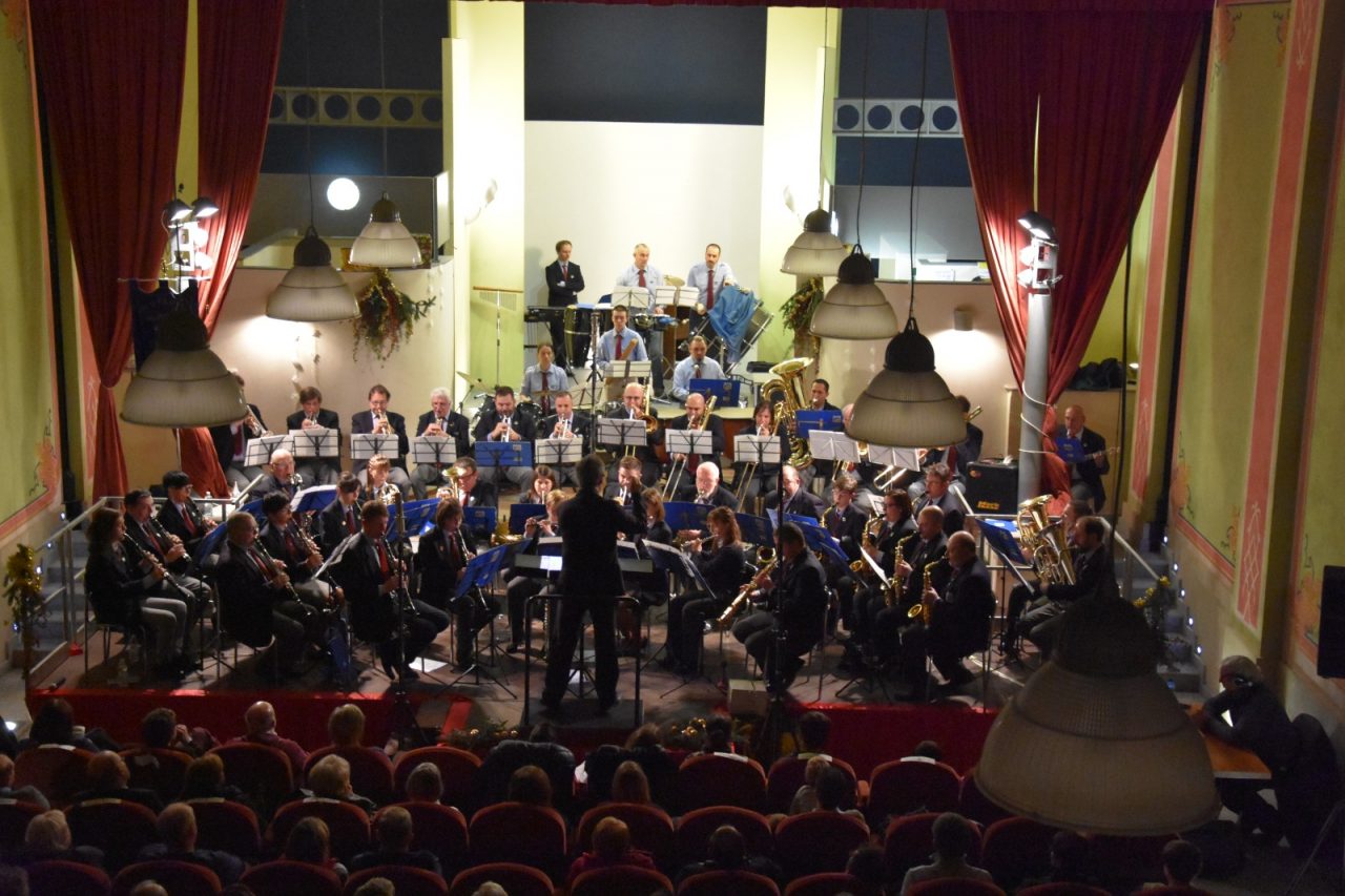 30 anni alla guida della direzione della Filarmonica Valperghese per Alessandro Data