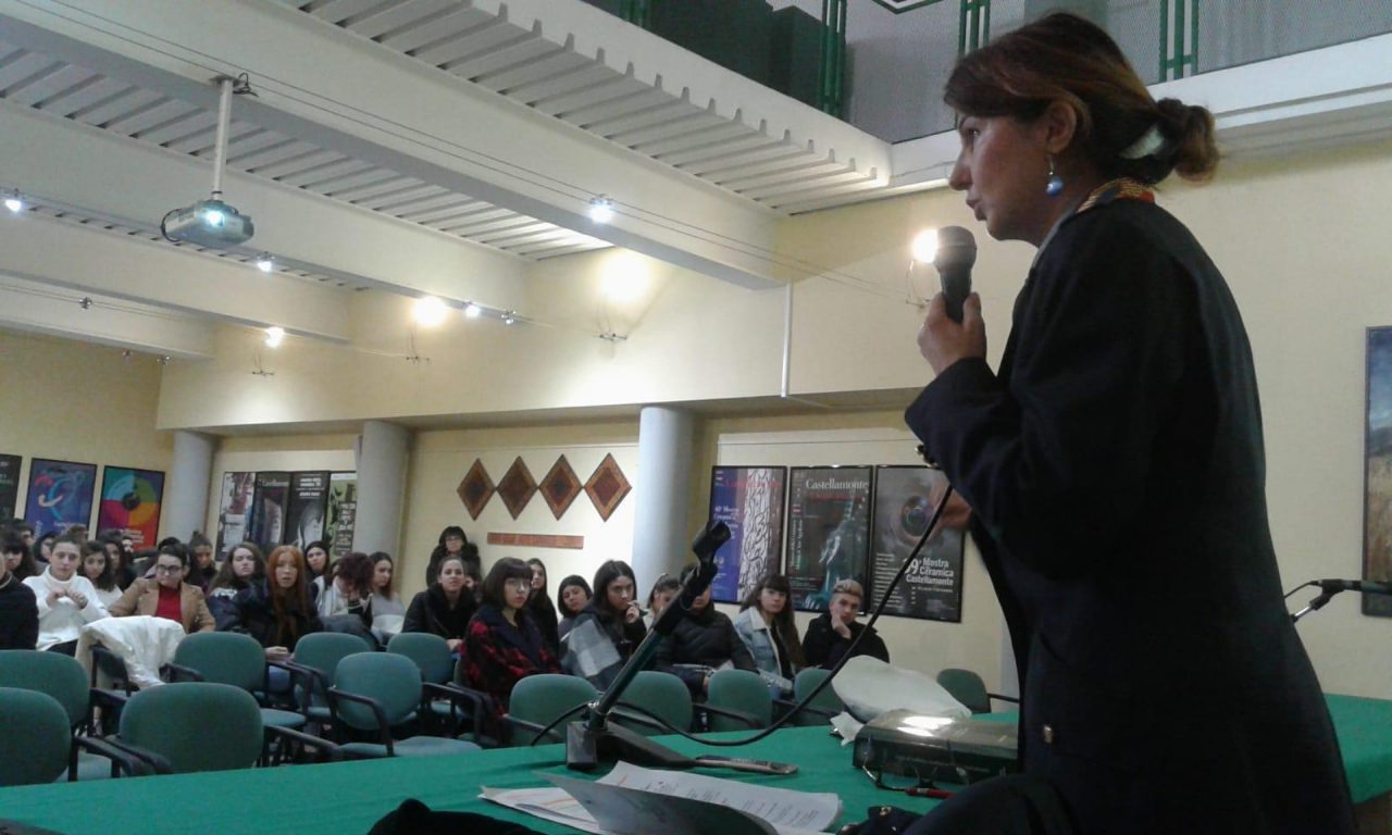 Lezione di Costituzione al liceo Faccio di Castellamonte