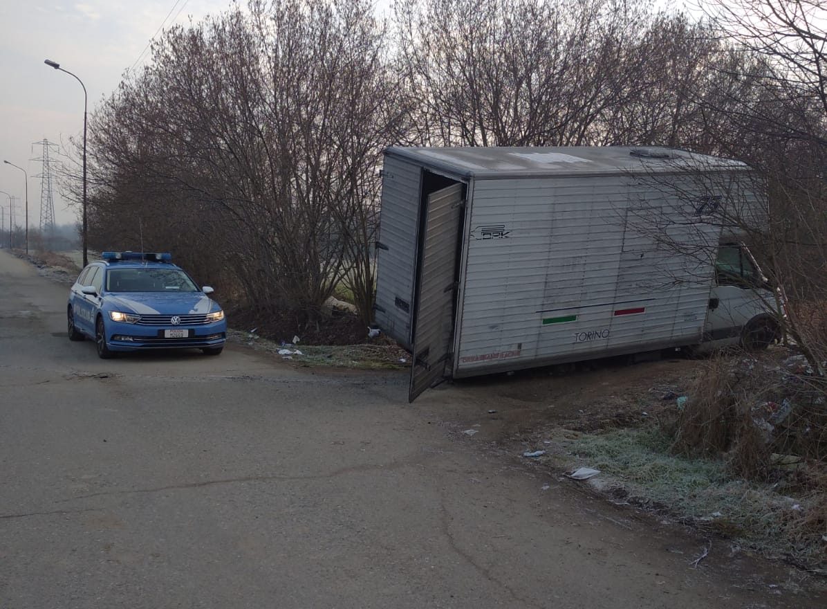 Camion carico di rame rubato viene recuperato dalla Polizia a Volpiano