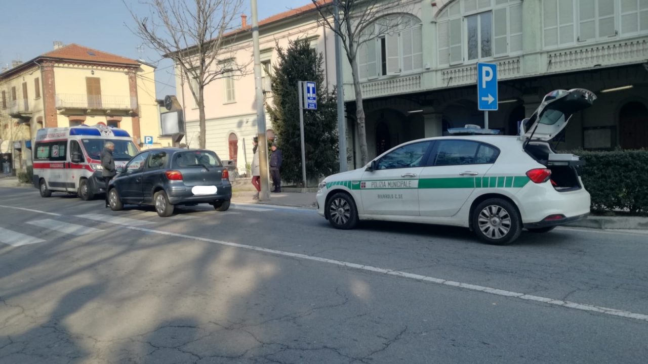 Donna investita a Rivarolo davanti alla stazione