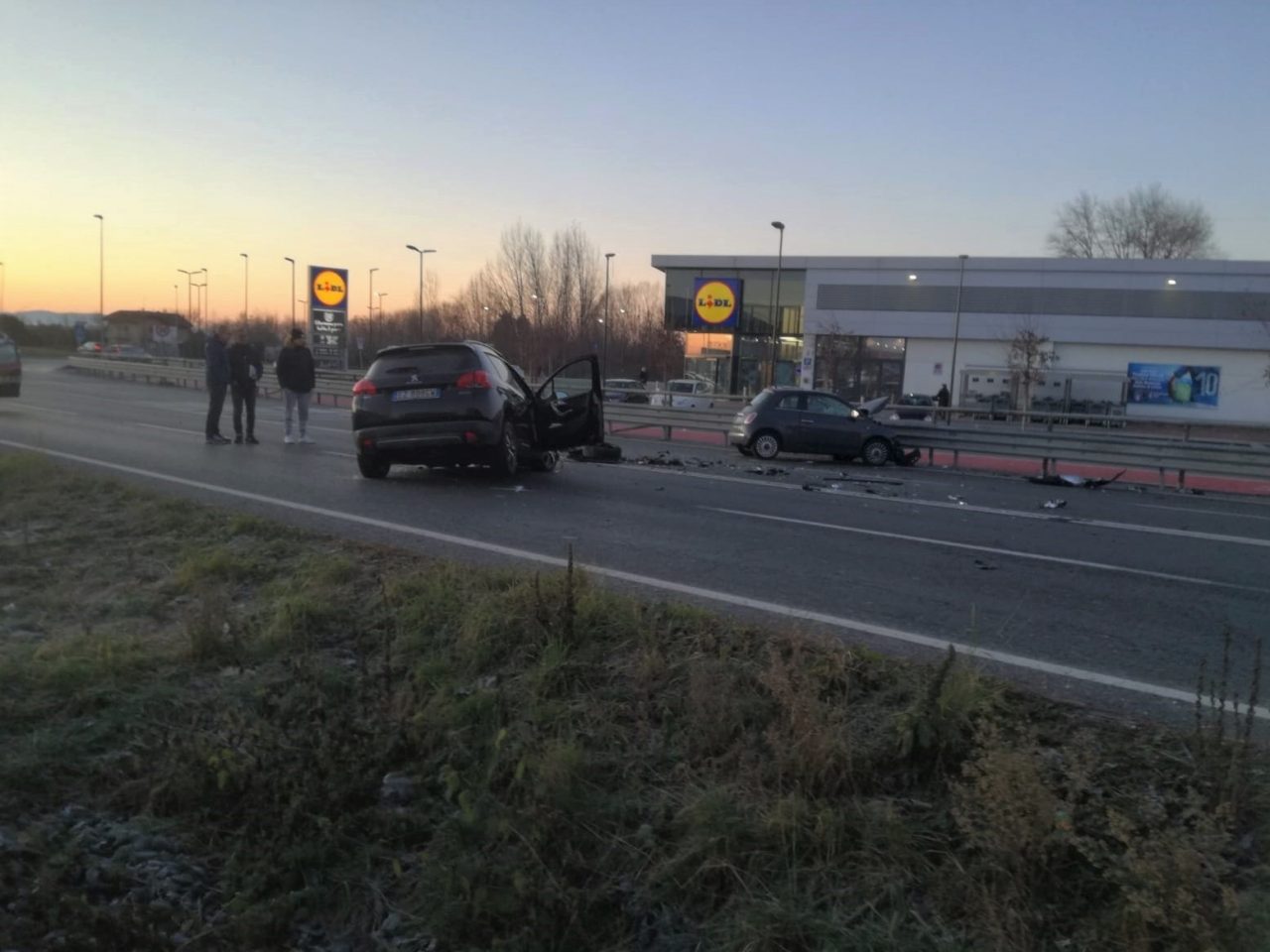 Grave incidente a Ciriè: due feriti in ospedale