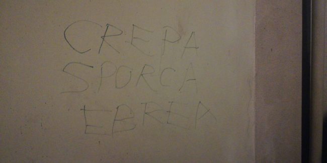 Scritta antisemita  a Torino nel Giorno della Memoria: “Crepa sporca ebrea”