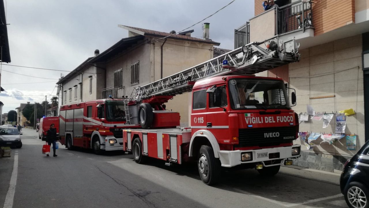 A fuoco una cucina in frazione Pasquaro
