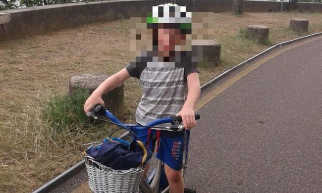 Bimbo cerca donatori di midollo osseo, ha la leucemia